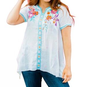 Layerz Clothing Sicily Linen Floral Embriodered Top Sz S